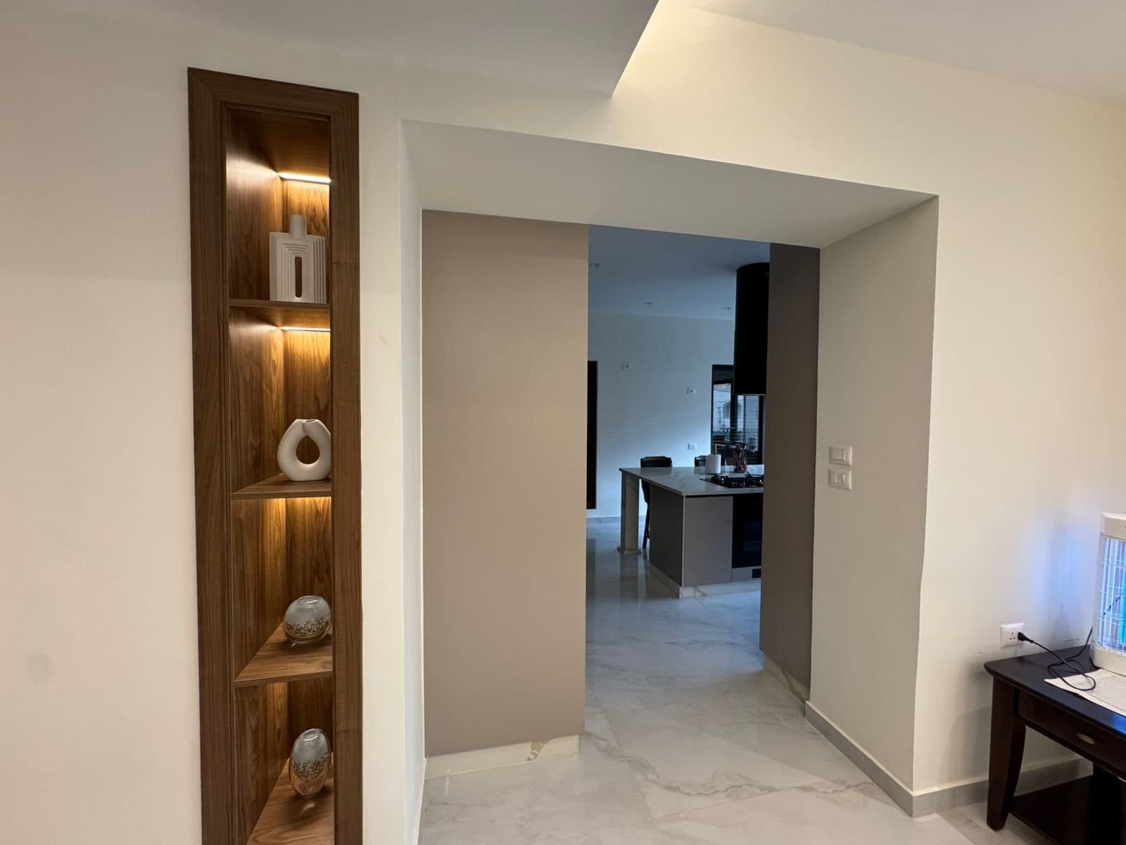 Residence 101 — kitchen entrance hallway