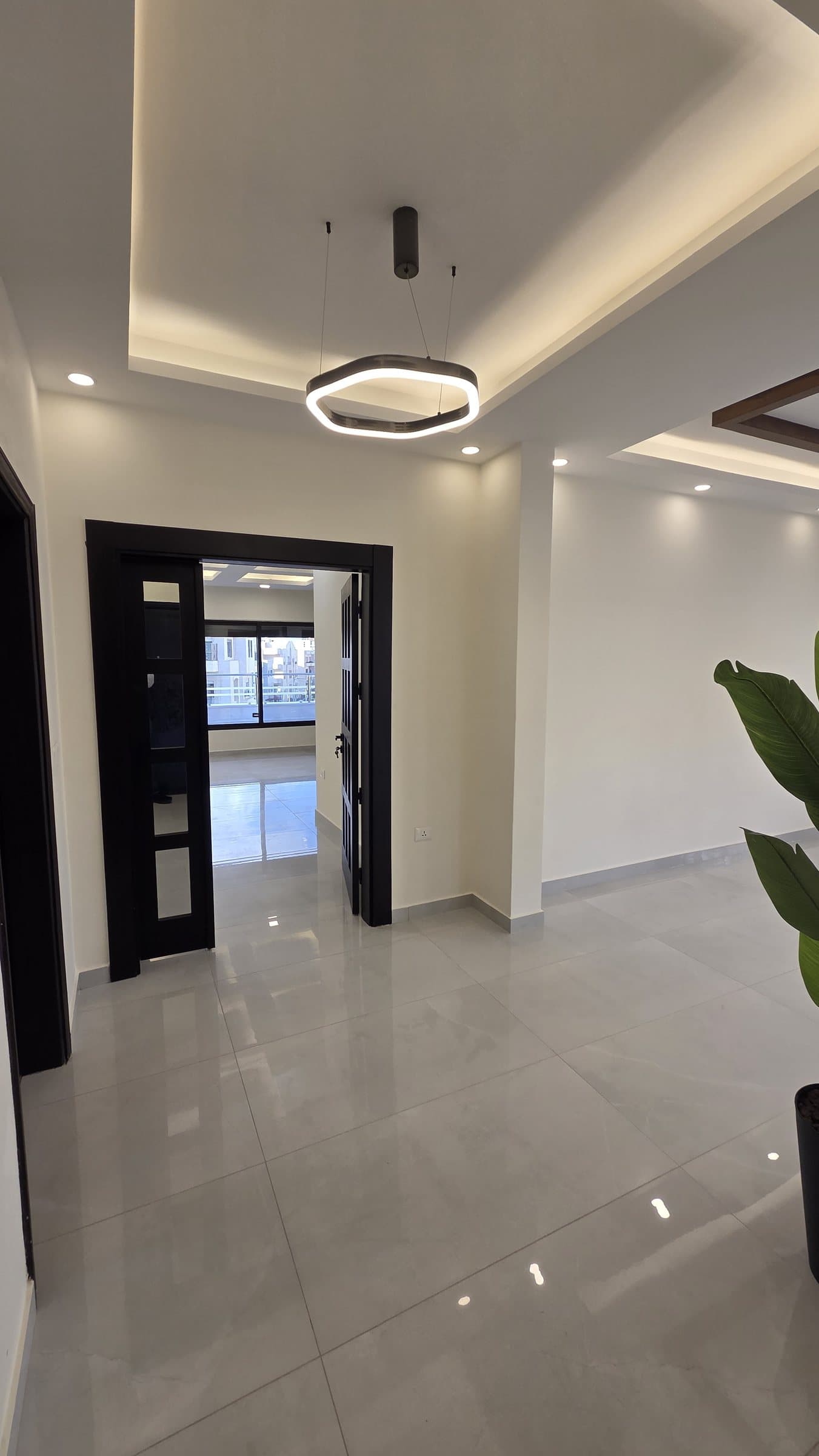 Residence 201 — Entrance