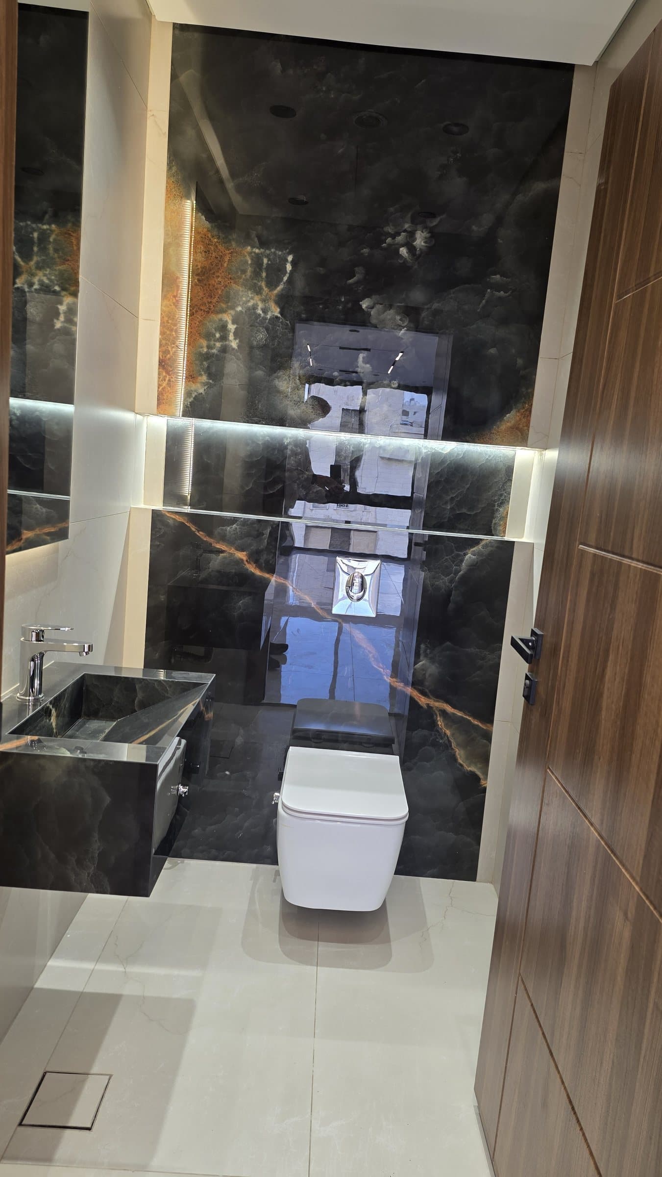 Residence 301 — Guest Bathroom