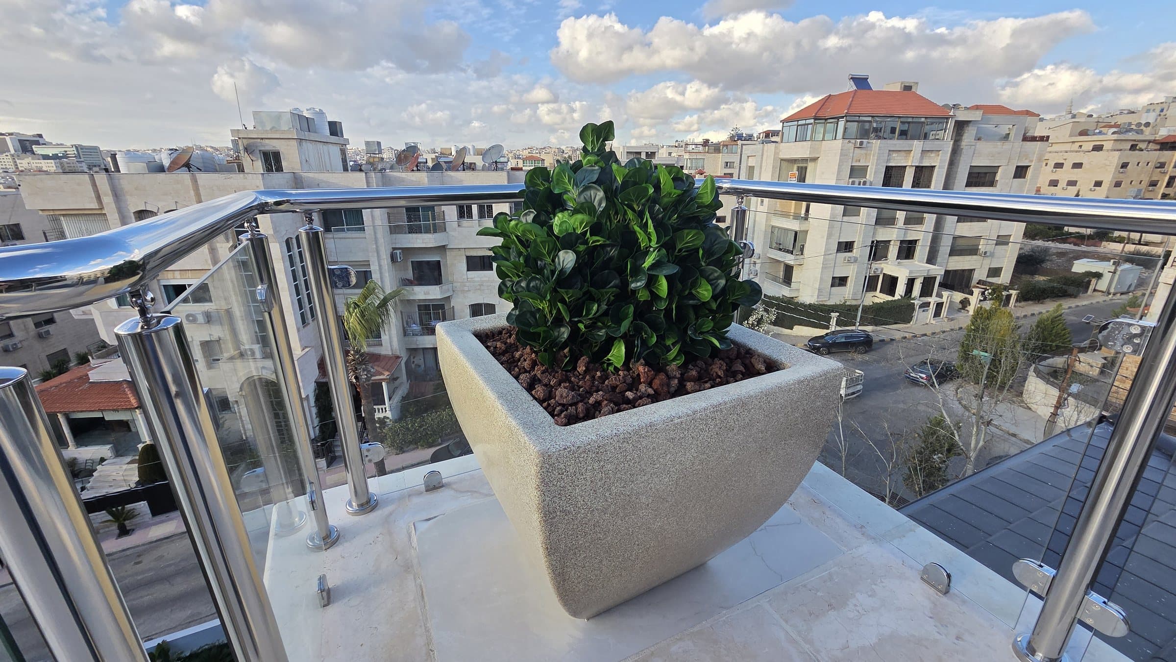 Residence 302 — Terrace Corner 2