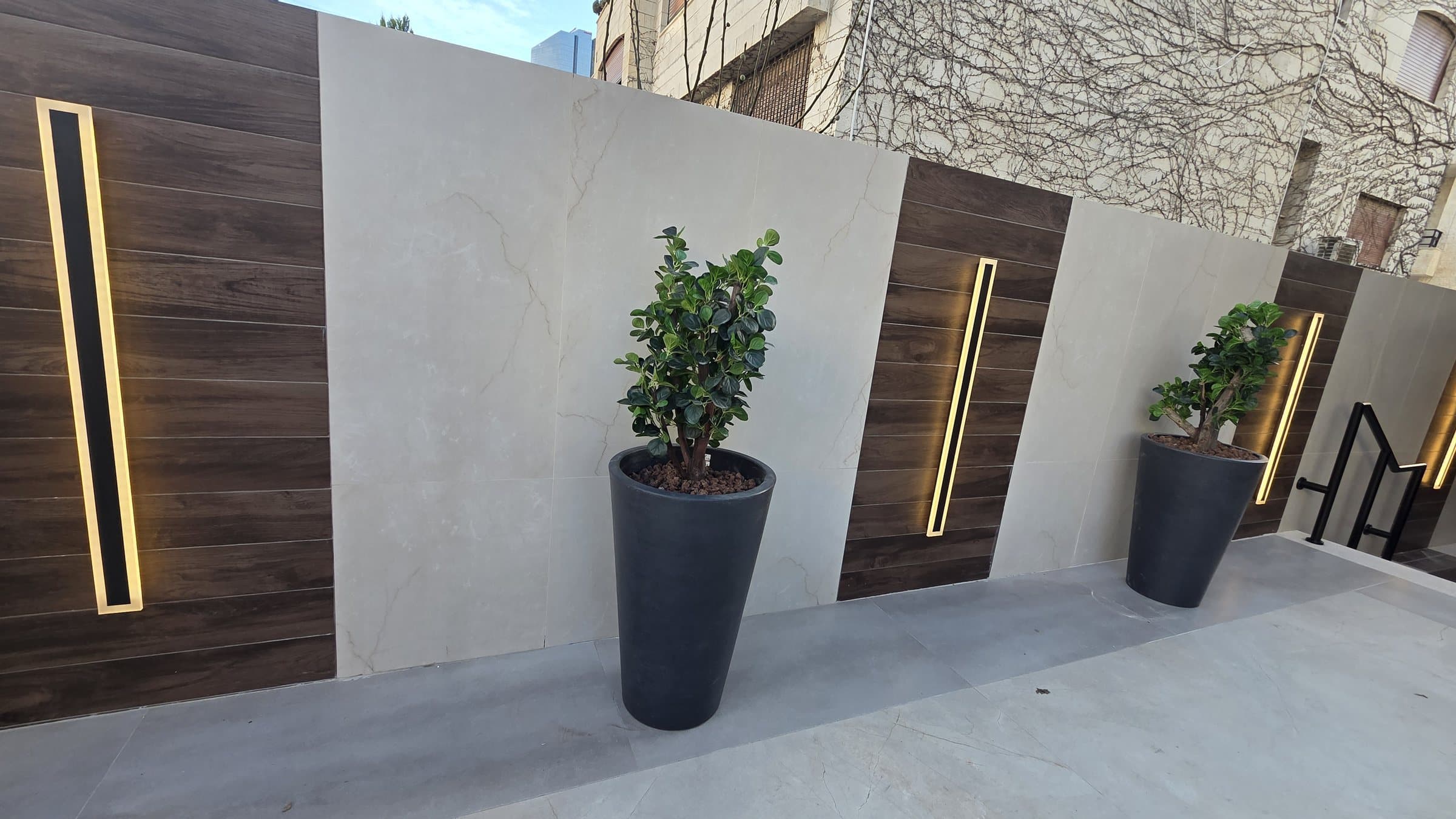 SHIHAB Elite Residences — Entrance Walkway